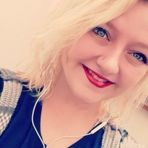 Meet your Posher, Whitney